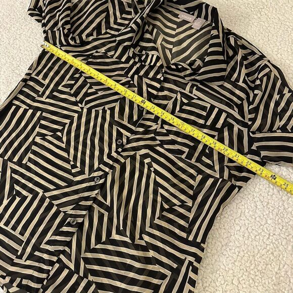 Chicos Women’s Button Down Blouse Black Tan Abstract Stripes Size 2 (Large) - Picture 9 of 12